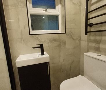 Studio Flat, Valentine Road, HA2 - Photo 1