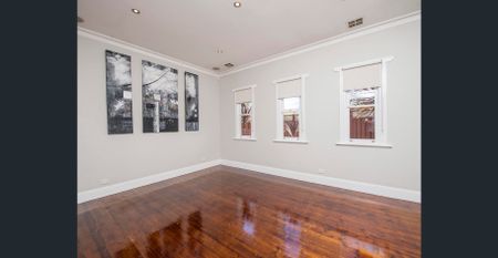 Family Charm In Unbeatable Location - Photo 2