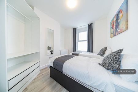 5 bedroom terraced house to rent - Photo 5