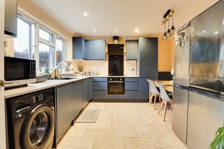 Kitchener Close, St Albans, AL1 5RH - Photo 5