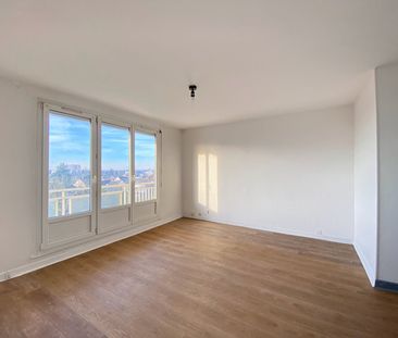 Location Appartement 4 pièces 71m² - Photo 2