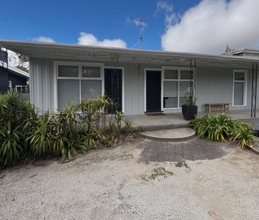 Large Home by the Beach! (Can be partly furnished by request) - Photo 3