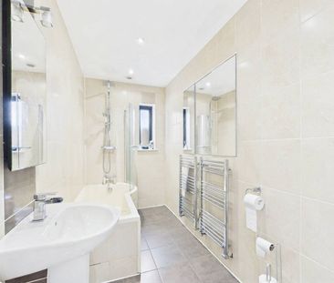 4 bedroom House in Ferry Avenue, Staines-Upon-Thames - Photo 6