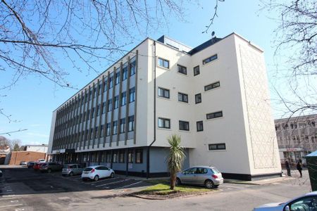 1 bedroom flat to rent - Photo 2