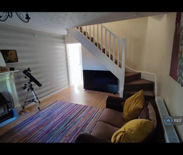 2 bedroom terraced house to rent - Photo 3