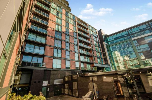 1 bedroom flat to rent - Photo 1