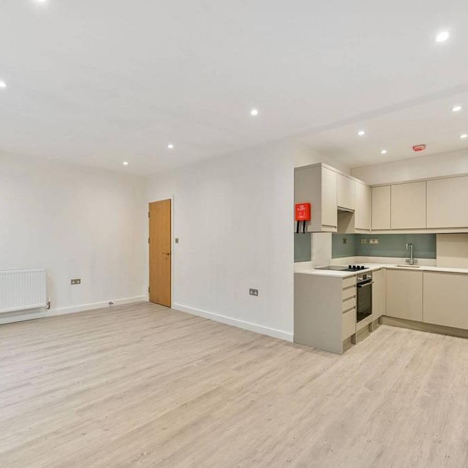 1 bedroom flat to rent - Photo 1