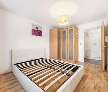 Streamline Mews, East Dulwich, London, SE22 - Photo 3