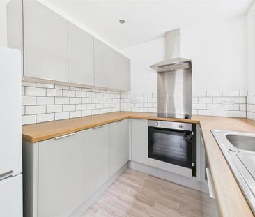 2 bedroom house to rent - Photo 2