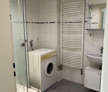 Souterrain-Wohnung 1,5 Zimmer, ruhige Lage - Foto 1