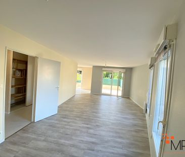 Location Appartement 3 pièces 75m² - Photo 2