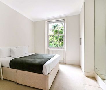 A very good first floor one bedroom flat with excellent light - Photo 1