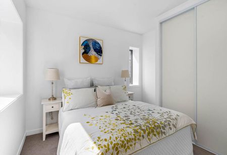 Brand New Penthouse Apartment - Photo 3