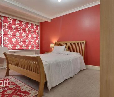 3 bedroom terraced house to rent - Photo 6