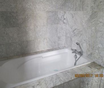 Location Maison 4 pièces 143m² MONTAUBAN 82000 - Photo 4