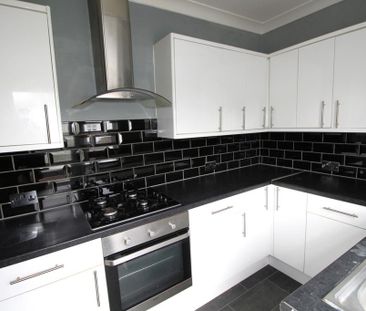 2 bedroom maisonette to rent - Photo 5