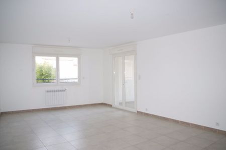 Location appartement 3 pièces, 68.24m², Saint-Gervasy - Photo 3