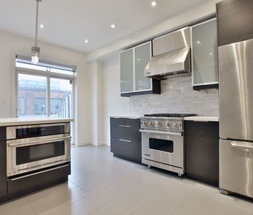 For Lease - 49 Natalie Place, Toronto, Ontario - Photo 2