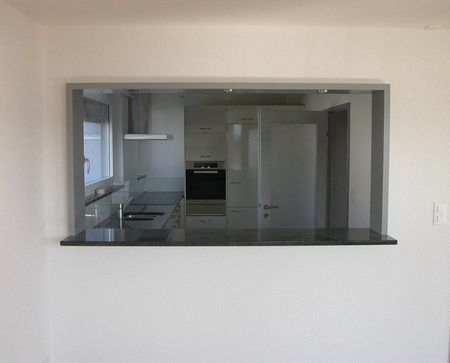 Attraktive 4.5 Zimmerwohnung mit Seesicht per 01.04.2026 zu vermieten - Photo 3