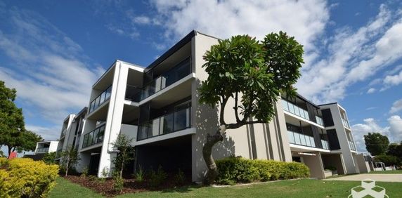 APARTMENT AVAILABLE - BREAK LEASE - Photo 2
