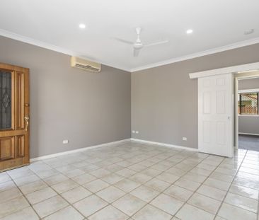 5 Goldenwood Mews, Kirwan - Photo 2