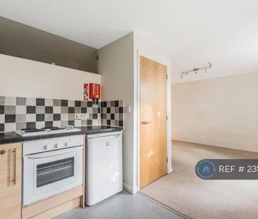 1 bedroom flat to rent - Photo 3