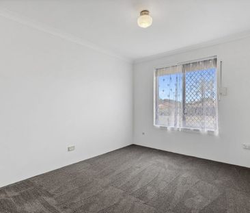 3 x 1 CORNER BLOCK - IDEAL LOCATION - Photo 3