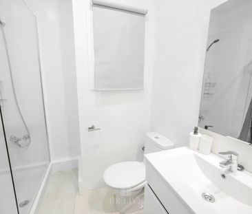 Carrer de Calàbria, Barcelona, Catalonia 08029 - Photo 5