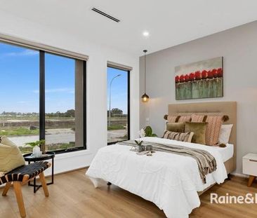 16 Patrobas Loop, Cranbourne East, VIC 3977 - Photo 6