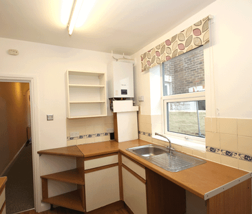 3 bedroom terraced house to rent - Photo 6
