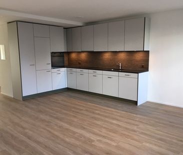 "Sanierte, komfortable 3.5 Zimmerwohnung im Kleinbasel" - Photo 1