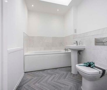 Retinta Grove, Whitehouse, Milton Keynes, Buckinghamshire, MK8 - Photo 5