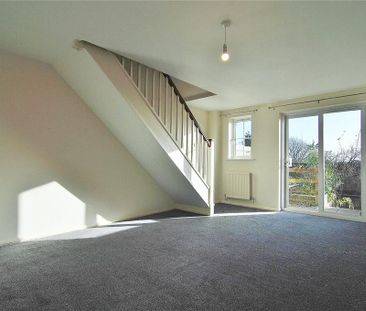 2 bedroom terraced house to rent - Photo 3