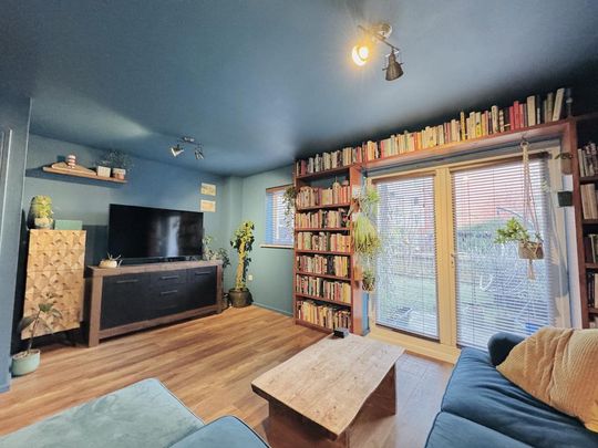 3 bedroom end of terrace house to rent - Photo 1