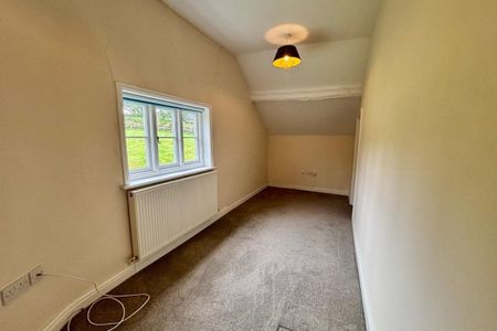 Winsford, Darnhall - Photo 5