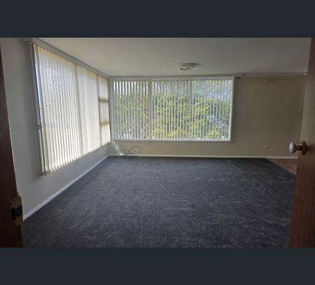 1/12 Victoria Parade, Devonport, Tas 7310 - Photo 2