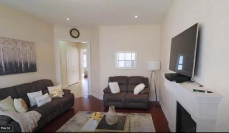 For Lease - 33 Kelways Circle, Brampton, Ontario - Photo 3