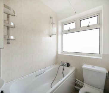 Colney Hatch Lane, N10, London - Photo 6