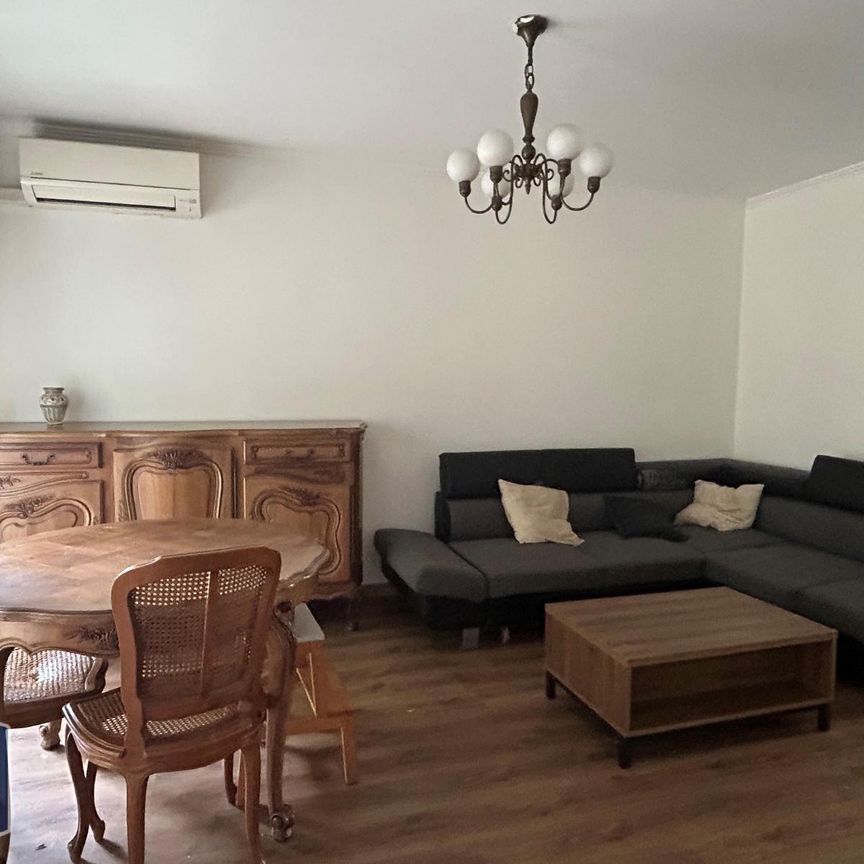 Location Appartement 4 pièces 68m² MARSEILLE 3ème - Photo 1