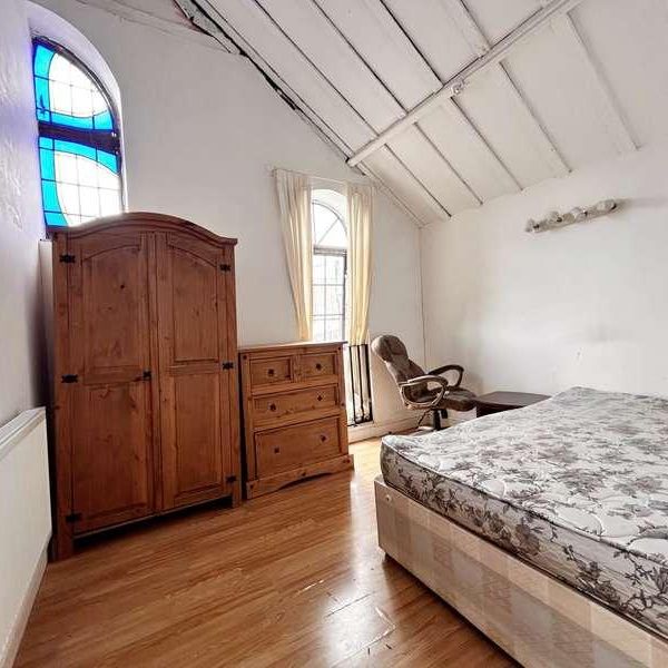 Sundon Road, Harlington, LU5 - Photo 1