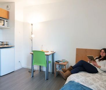 T2 38-39m² cour terrasse - Photo 2