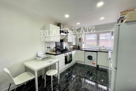 3 bedroom ground floor flat to rent - Photo 3