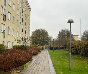 Flyghamnsvägen, Täby - Foto 5