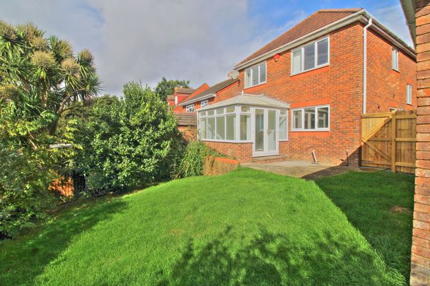 Beaulieu Drive, Stone Cross, Pevensey, BN24 5EW - Photo 1