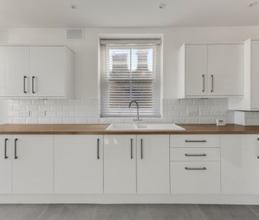 2 Bedroom Apartment To Let - Photo 5