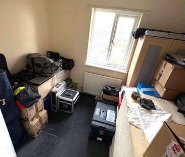 Green Lane, St. Albans, AL3 - Photo 3