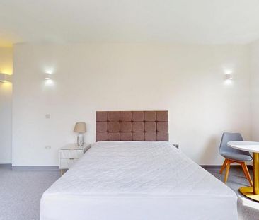Studio to rent - Photo 5