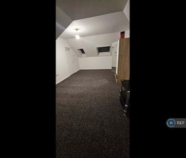 1 bedroom in a house share to rent - Photo 6