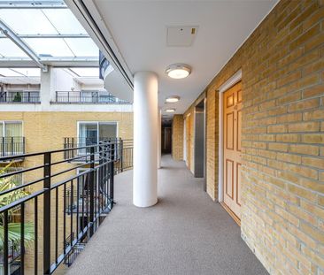 Globe View, 10 High Timber Street, London, EC4V flat to rent - Photo 5