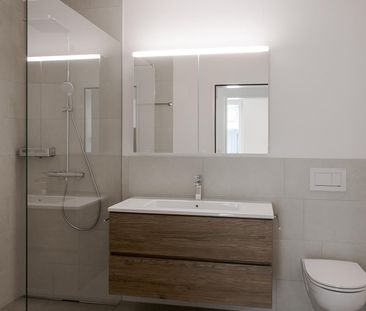 Sehr schöne und moderne 2.5-Zimmerwohnung an ruhiger Lage - Photo 4